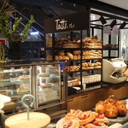 2296 - "Tatti Bakery" מגיעה ל-גינדי TLV Fashion.