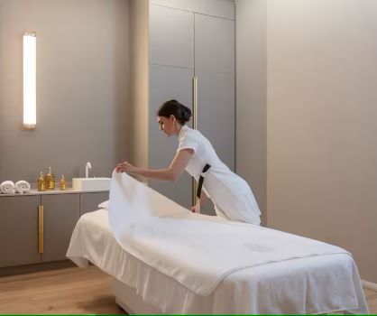 treatment room with ela0223 1 - Guerlain Spa, במלון וולדרוף אסטוריה - הספא האולטימטיבי, לבריחה והפוגה מהסטרס היום יומי.