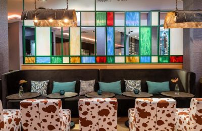 NYX Hotel Bilbao Lounge Spain c Leonardo Hotels Central Europe - רשת מלונות "לאונרדו", זכתה בתואר רשת מלונות מועדפת בקרב נוסעים עסקיים באירופה.